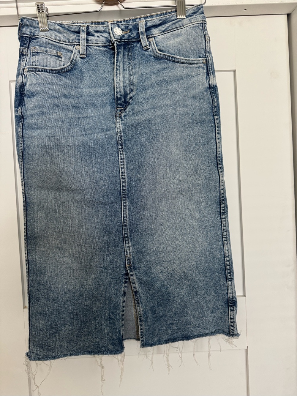 H&M Light Blue Denim Straight Skirt-Style Jeans